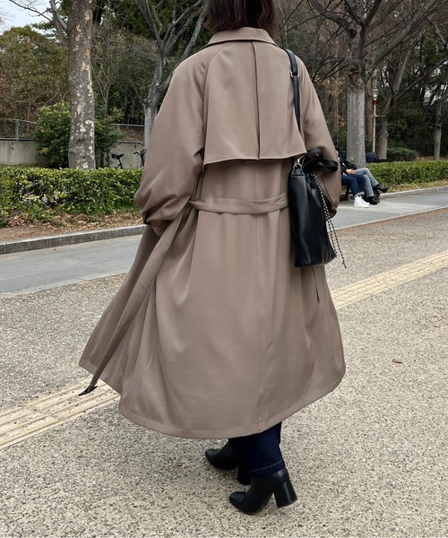 CPCM(シーピーシーエム)の「ケープ付きステンカラーコート(ステンカラーコート・レディース・モカ/ライトベージュ/ミント・FREE)」の6枚目の写真