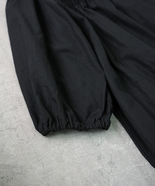IAMUSE(アイアミューズ)の「リネンタッチ シャーリングパフスリーブワンピース S0908【IAMUSE】(ワンピース・レディース・ブラック・FREE)」の18枚目の写真