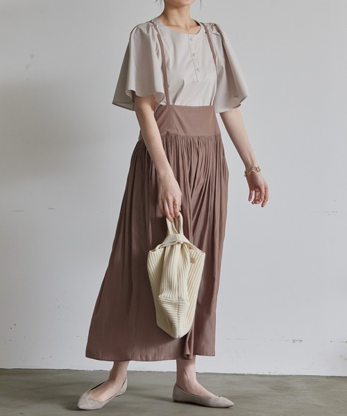 for/c(フォーシー)の「ボリューム袖ブラウス【サスティナブル】(シャツ/ブラウス・レディース・ライトベージュ/ネイビー・M/L)」の6枚目の写真