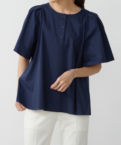 for/c(フォーシー)の「ボリューム袖ブラウス【サスティナブル】(シャツ/ブラウス・レディース・ライトベージュ/ネイビー・M/L)」の14枚目の写真