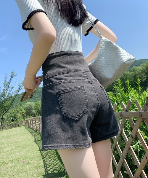 gossip!ロサンゼルス(ゴシップロサンゼルス)の「ハイウェストショートパンツ(デニムパンツ・レディース・ライトブルー/グレー/ブラック・S/M/L)」の9枚目の写真