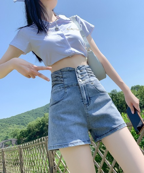 gossip!ロサンゼルス(ゴシップロサンゼルス)の「ハイウェストショートパンツ(デニムパンツ・レディース・ライトブルー/グレー/ブラック・S/M/L)」の17枚目の写真