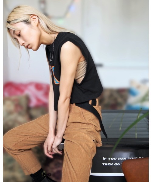 RVCA(ルーカ)の「RVCA レディース ARCHED RVCA TANKTOP タンクトップ【2023年夏モデル】/ルーカ(タンクトップ・レディース・ブラック/ホワイト/ブルー・MEDIUM/LARGE/SMALL)」の7枚目の写真