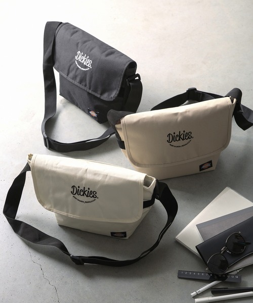 Dickies(ディッキーズ)の「Dickies ロゴ刺繍 メッセンジャーバッグ(メッセンジャーバッグ・メンズ・ベージュ/ブラック/オフホワイト・FREE)」の13枚目の写真
