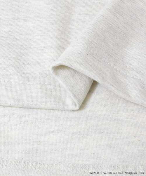 SENSE OF PLACE by URBAN RESEARCH（センスオブプレイスバイアーバンリサーチ）の「『別注』“Coca-Cola” SENSE OF PLACE　グラフィックTシャツ（Tシャツ/カットソー・レディース・オートミール・ONE）」の15枚目の写真