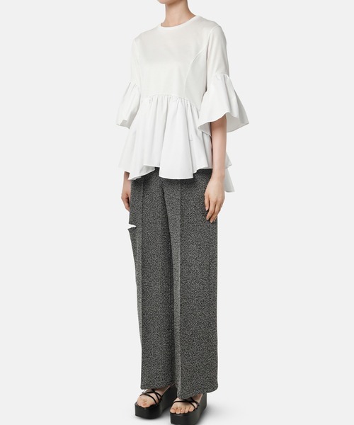 LE CIEL BLEU(ルシェルブルー)の「ボリュームスリーブジャージートップ / Volume Sleeve Jersey Top(Tシャツ/カットソー・レディース・ネイビー/ラベンダー/オフホワイト/ブラック・36)」の5枚目の写真