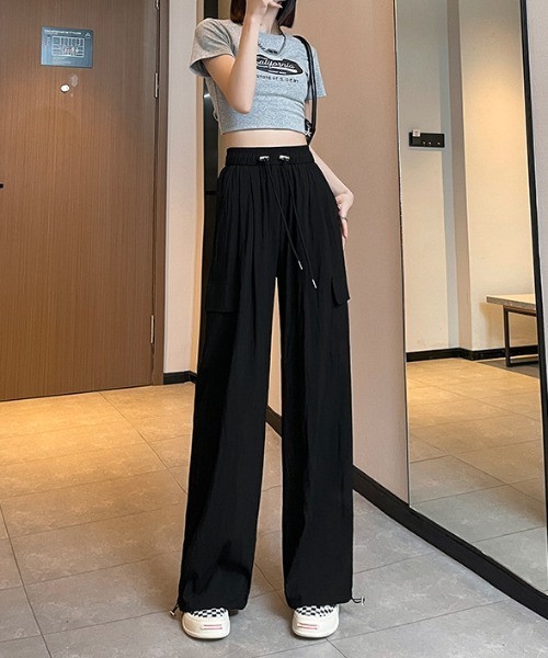 deux amour（ドゥーザムール）の「麻風カーゴリラックスパンツ（カーゴパンツ・レディース・ブラック/ブラウン/アイボリー・FREE）」の5枚目の写真