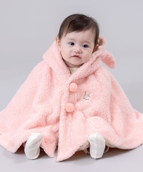 KP（ケーピー）の「ねこ耳/うさ耳のボアマント(80-95㎝対応)（ポンチョ・キッズ・ベビーピンク/オフホワイト・FREE）」の4枚目の写真