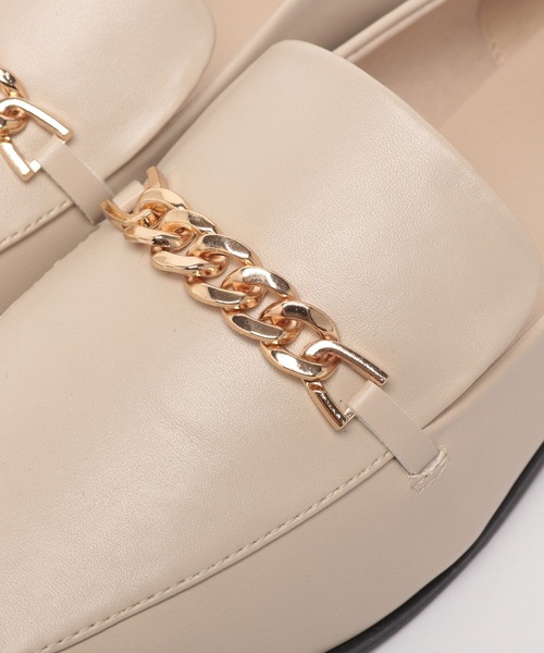 LAKOLE(ラコレ)の「【卒入式/オケージョンにも】チェーンギャザーローファー / 963969(ローファー・レディース・ブラック/ブラウン/グレイッシュベージュ/ブラック系・SMALL/MEDIUM/LARGE)」の15枚目の写真