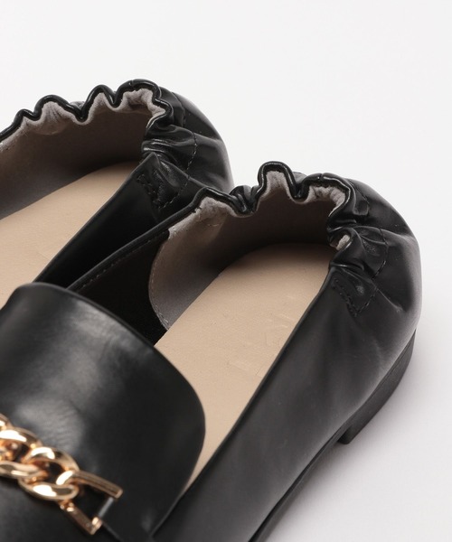 LAKOLE(ラコレ)の「【卒入式/オケージョンにも】チェーンギャザーローファー / 963969(ローファー・レディース・ブラック/ブラウン/グレイッシュベージュ/ブラック系・SMALL/MEDIUM/LARGE)」の18枚目の写真