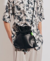 tk.TAKEO KIKUCHI | ADAMPATEK 別注 シンセティックレザー巾着ショルダーバッグ(ショルダーバッグ)