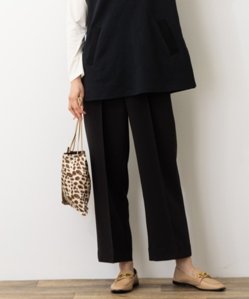 aunt lily(アントリリー)の「Wクロスセンターシームストレートパンツ(その他パンツ・レディース・グレイッシュベージュ/ブルー/ブラック・13号/15号/7号/9号/11号)」の2枚目の写真
