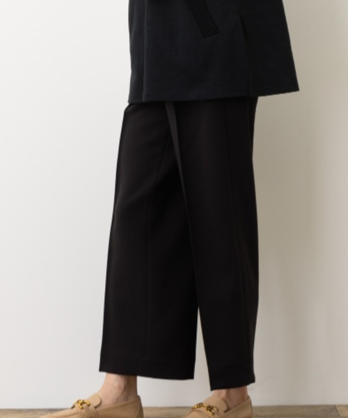aunt lily(アントリリー)の「Wクロスセンターシームストレートパンツ(その他パンツ・レディース・グレイッシュベージュ/ブルー/ブラック・13号/15号/7号/9号/11号)」の5枚目の写真