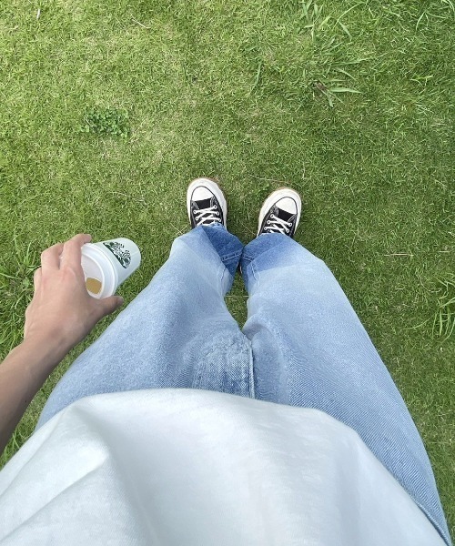 RENOL(レノル)の「韓国ファッション RENOL レノル gradation denim pants グラデーション デニムパンツ ジーンズパンツ ストレートパンツ デニムライトブルー(デニムパンツ・メンズ・ブルー・L/M)」の6枚目の写真