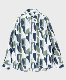 ジオメトリックパターンシャツ
