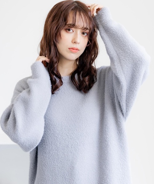 Rocky Monroe（ロッキーモンロー）の「オーバーサイズフェザーヤーンクルーニットセーター（ニット/セーター・メンズ・マスタード/ブルー/グレー/ワインレッド/ターコイズブルー/ブラック/ライトグレー/チャコール・M/L）」の4枚目の写真