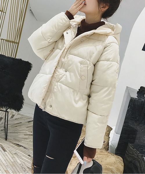 BLANC FICELLE(ブランフィセル)の「中綿 フードブルゾン(ダウンジャケット/コート・レディース・グリーン/ブラック/レッド/アイボリー/ピンク/キャメル・L/S/M)」の9枚目の写真
