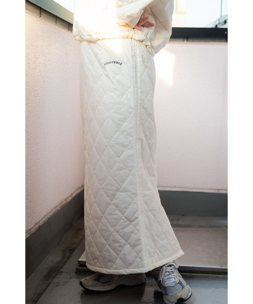 CONVERSE(コンバース)の「【 CONVERSE / コンバース 】 キルティング ベロアライン タイトスカート MNY 3487-8454 skirt(スカート・レディース・ブラック/アイボリー/ネイビー・M/L)」の1枚目の写真