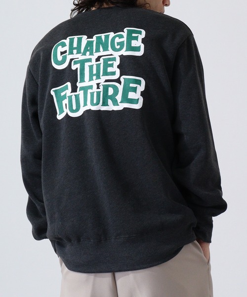 FUNALIVE（ファンアライブ）の「Printed brushed sweatshirt / プリント裏起毛スウェットトレーナー unisex（スウェット・メンズ・ダークグレー/ベージュ/ブラック系/ヘザーチャコール/グレー系/チャコール/グリーン系/グレイッシュベージュ/杢グレー/グレー系2/グレー系1/グリーン/ベージュ系/オートミール/アイボリー/ブラック系2/ブラック系1/ブラック・L/XL/M）」の9枚目の写真