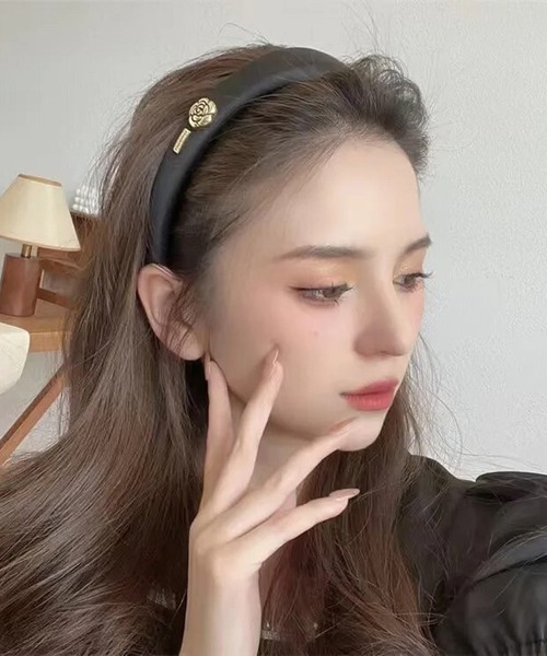 Port（ポート）の「【 Port / ポート 】 クラシック ゴールド ベロア/サテン カチューシャ（カチューシャ・レディース・C/A/B/D・FREE）」の5枚目の写真