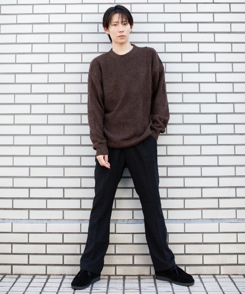 En serio TOKYO(エンソリオトーキョー)の「フラッフィーヤーン 片畦編み クルーネック ニット(ニット/セーター・メンズ・ライトグレー/ネイビー/ブラウン/ブラック・L/M)」の13枚目の写真