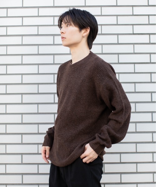 En serio TOKYO(エンソリオトーキョー)の「フラッフィーヤーン 片畦編み クルーネック ニット(ニット/セーター・メンズ・ライトグレー/ネイビー/ブラウン/ブラック・L/M)」の17枚目の写真