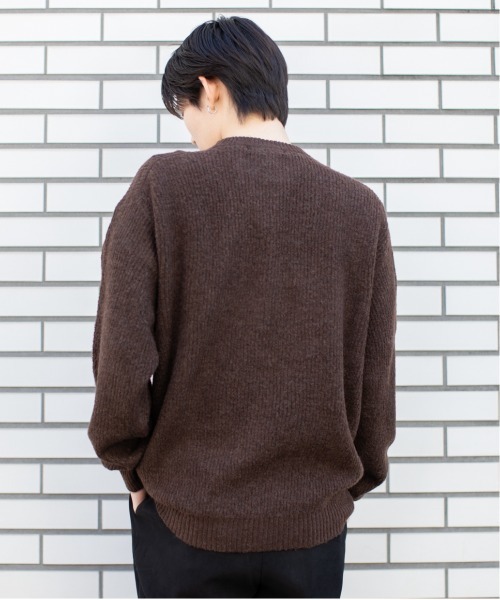 En serio TOKYO(エンソリオトーキョー)の「フラッフィーヤーン 片畦編み クルーネック ニット(ニット/セーター・メンズ・ライトグレー/ネイビー/ブラウン/ブラック・L/M)」の18枚目の写真