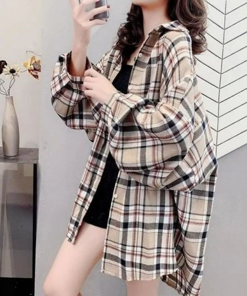 CANVAS+（キャンバスプラス）の「【CANVAS+】ルーズチェックシャツ（シャツ/ブラウス・レディース・ピンク/ブラック/ベージュ/パープル/グリーン/イエロー・M）」の2枚目の写真