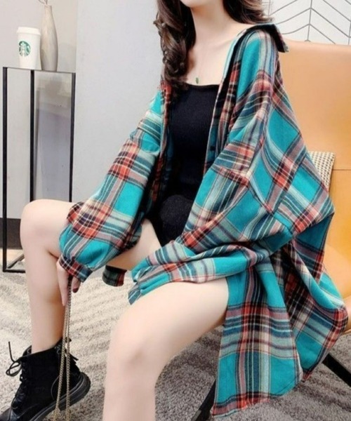 CANVAS+（キャンバスプラス）の「【CANVAS+】ルーズチェックシャツ（シャツ/ブラウス・レディース・ピンク/ブラック/ベージュ/パープル/グリーン/イエロー・M）」の3枚目の写真