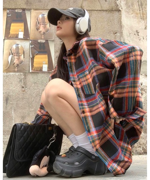 CANVAS+（キャンバスプラス）の「【CANVAS+】ルーズチェックシャツ（シャツ/ブラウス・レディース・ピンク/ブラック/ベージュ/パープル/グリーン/イエロー・M）」の8枚目の写真