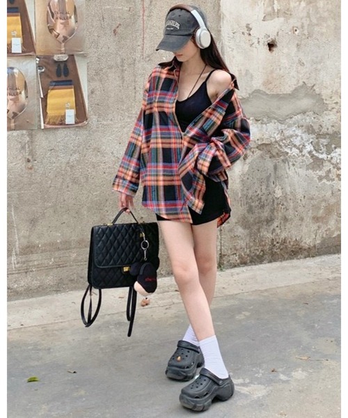 CANVAS+（キャンバスプラス）の「【CANVAS+】ルーズチェックシャツ（シャツ/ブラウス・レディース・ピンク/ブラック/ベージュ/パープル/グリーン/イエロー・M）」の16枚目の写真