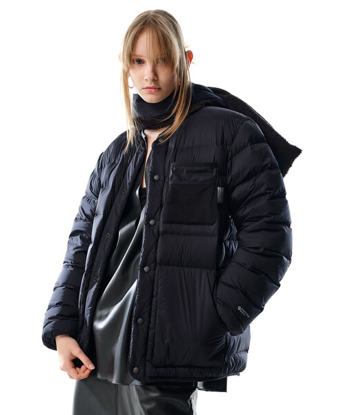 417 EDIFICE(フォーワンセブンエディフィス)の「【ALLIED FEATHER&DOWN / アライド フェザー&ダウン】 RV Comfortable Down Cardigan(ダウンジャケット/コート・メンズ・ベージュ/ブラック・SMALL/MEDIUM/LARGE)」の16枚目の写真