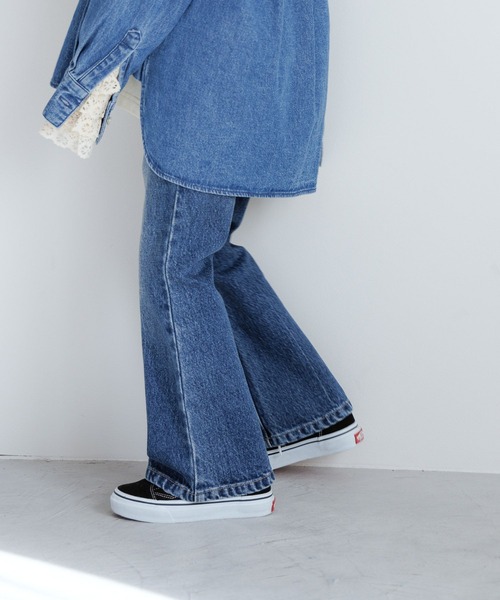 LOWRYS FARM(ローリーズファーム)の「デニムフレアパンツ 993720(デニムパンツ・キッズ・ブラック/ブルー・110cm/120cm/130cm/150cm/140cm)」の17枚目の写真