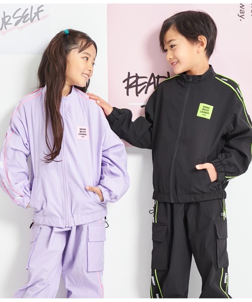 ANAP kids（アナップキッズ）の「パイピングラインウィンドブレーカー（ブルゾン・キッズ・ブラック/ラベンダー・110cm/120cm/130cm/100cm）」の3枚目の写真