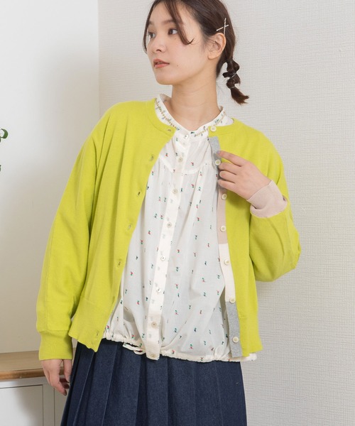 POU DOU DOU（プードゥドゥ）の「下前立て配色ドルマンカーディガン（ニット/セーター・レディース・ライトグリーン/レッド/ブラック/アイボリー/ブルー・3）」の6枚目の写真