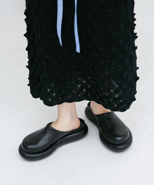 KBF（ケイビーエフ）の「ボリュームソールクロッグ（その他シューズ・レディース・アイボリー/ブラック・38/37）」の8枚目の写真