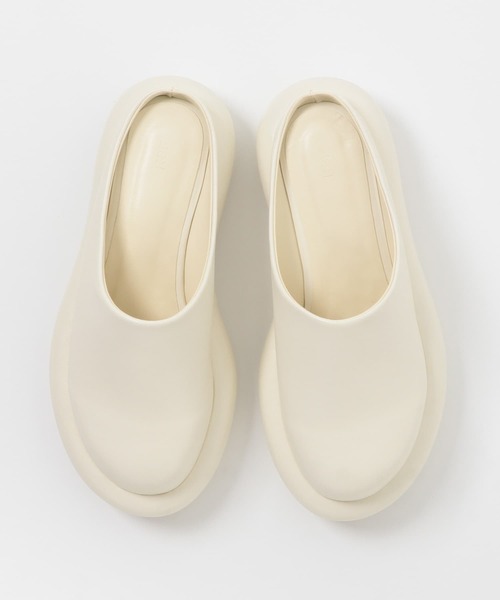 KBF（ケイビーエフ）の「ボリュームソールクロッグ（その他シューズ・レディース・アイボリー/ブラック・38/37）」の15枚目の写真