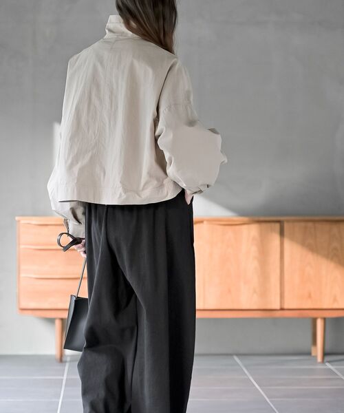 rps（アールピーエス）の「スタンドショートナイロンジャケット（ナイロンジャケット・レディース・アイボリー/ライトカーキ/ブラック/ベージュ・フリー）」の18枚目の写真