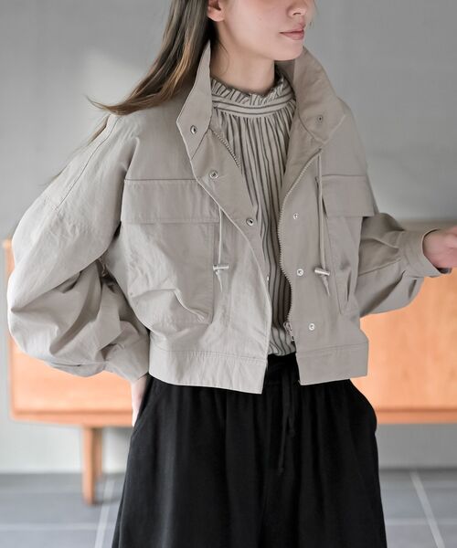 rps（アールピーエス）の「スタンドショートナイロンジャケット（ナイロンジャケット・レディース・アイボリー/ライトカーキ/ブラック/ベージュ・フリー）」の15枚目の写真