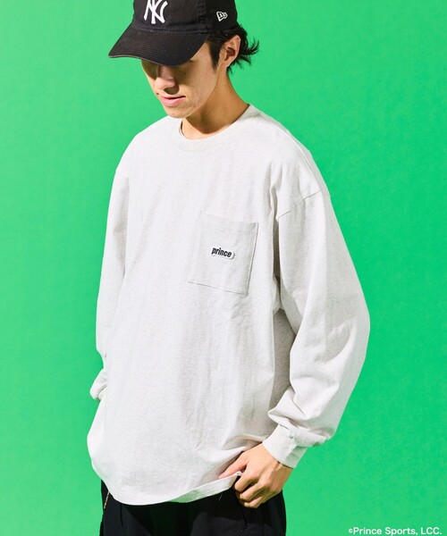 FREAK'S STORE（フリークスストア）の「prince/プリンス prince ワンポイントロゴ ロングスリーブ ポケットTシャツ（Tシャツ/カットソー・メンズ・チャコールグレー/オフホワイト/グリーン/イエロー/ブラック/ホワイト・MEDIUM/LARGE）」の2枚目の写真