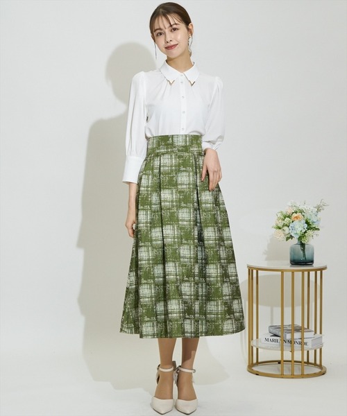 SWINGLE（スウィングル）の「アートチェックタックフレアスカート（スカート・レディース・ライトグレー/カーキ/ブラック・MEDIUM/SMALL）」の17枚目の写真