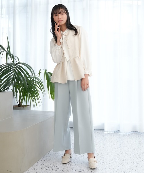 ASTORIA ODIER(アストリアオディール)の「クリアボタンツイルワイドパンツ(スラックス・レディース・ネイビー/ライトグレー/アイボリー・MEDIUM/SMALL)」の8枚目の写真