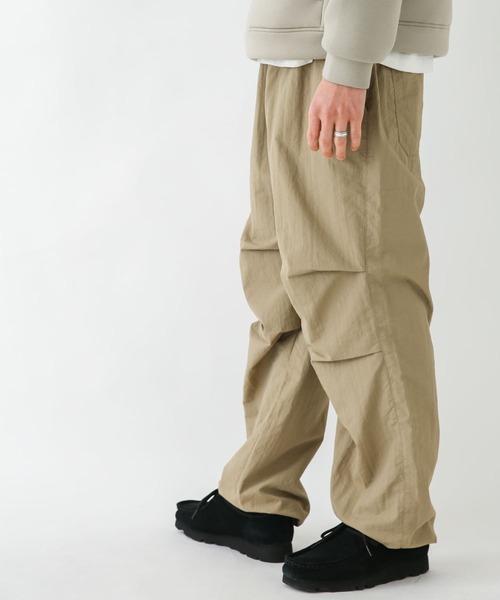 URBAN RESEARCH Sonny Label（アーバンリサーチサニーレーベル）の「『撥水』パラシュートパンツ（その他パンツ・メンズ・ベージュ/ブラック/カーキ・SMALL/MEDIUM/LARGE）」の6枚目の写真