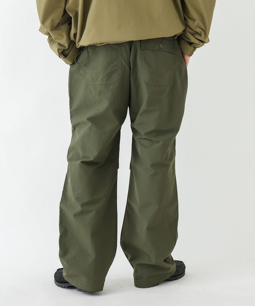 URBAN RESEARCH Sonny Label（アーバンリサーチサニーレーベル）の「『撥水』パラシュートパンツ（その他パンツ・メンズ・ベージュ/ブラック/カーキ・SMALL/MEDIUM/LARGE）」の20枚目の写真