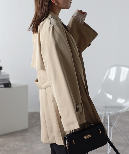 ap retro(アプレトロ)の「バックプリーツトレンチコート(トレンチコート・レディース・ベージュ/ブラック・FREE)」の17枚目の写真