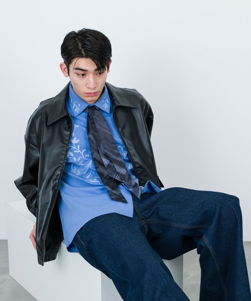 JUNRED（ジュンレッド）の「【 イージーケア 】レトロフラワーデコレギュラーカラーシャツ（シャツ/ブラウス・メンズ・ホワイト/ブラック/ブルー/ホワイト系その他・M/L/S）」の15枚目の写真