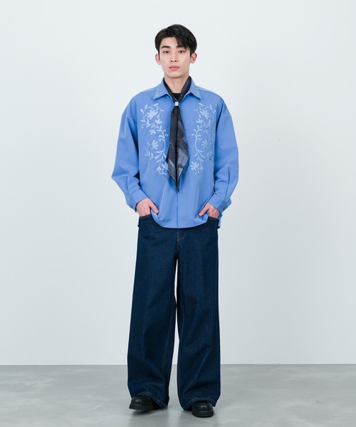 JUNRED（ジュンレッド）の「【 イージーケア 】レトロフラワーデコレギュラーカラーシャツ（シャツ/ブラウス・メンズ・ホワイト/ブラック/ブルー/ホワイト系その他・M/L/S）」の22枚目の写真