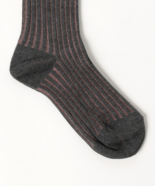 fennica（フェニカ）の「コントラスト リブソックス 22.5-25cm（ソックス/靴下・レディース・ホワイト系その他/ブラウン系/ベージュ系/ブルー系その他/コーラル/ベージュ/チャコールグレー・FREE）」の15枚目の写真