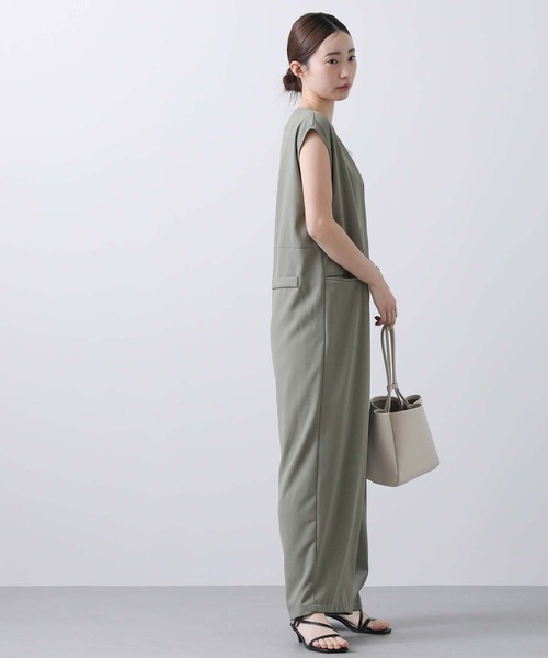 Gready Brilliant（グレディブリリアン）の「Vネックサロペット