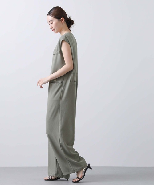 ☆新品未使用☆Gready Brilliant Ｖネックサロペット Gready Brilliant（グレディブリリアン）の「Vネックサロペット